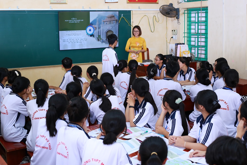 Ghi nhận từ những tiết dạy thử nghiệm mô hình dạy học kết hợp  tại trường THPT Mỹ Tho và trường THPT Mỹ Lộc